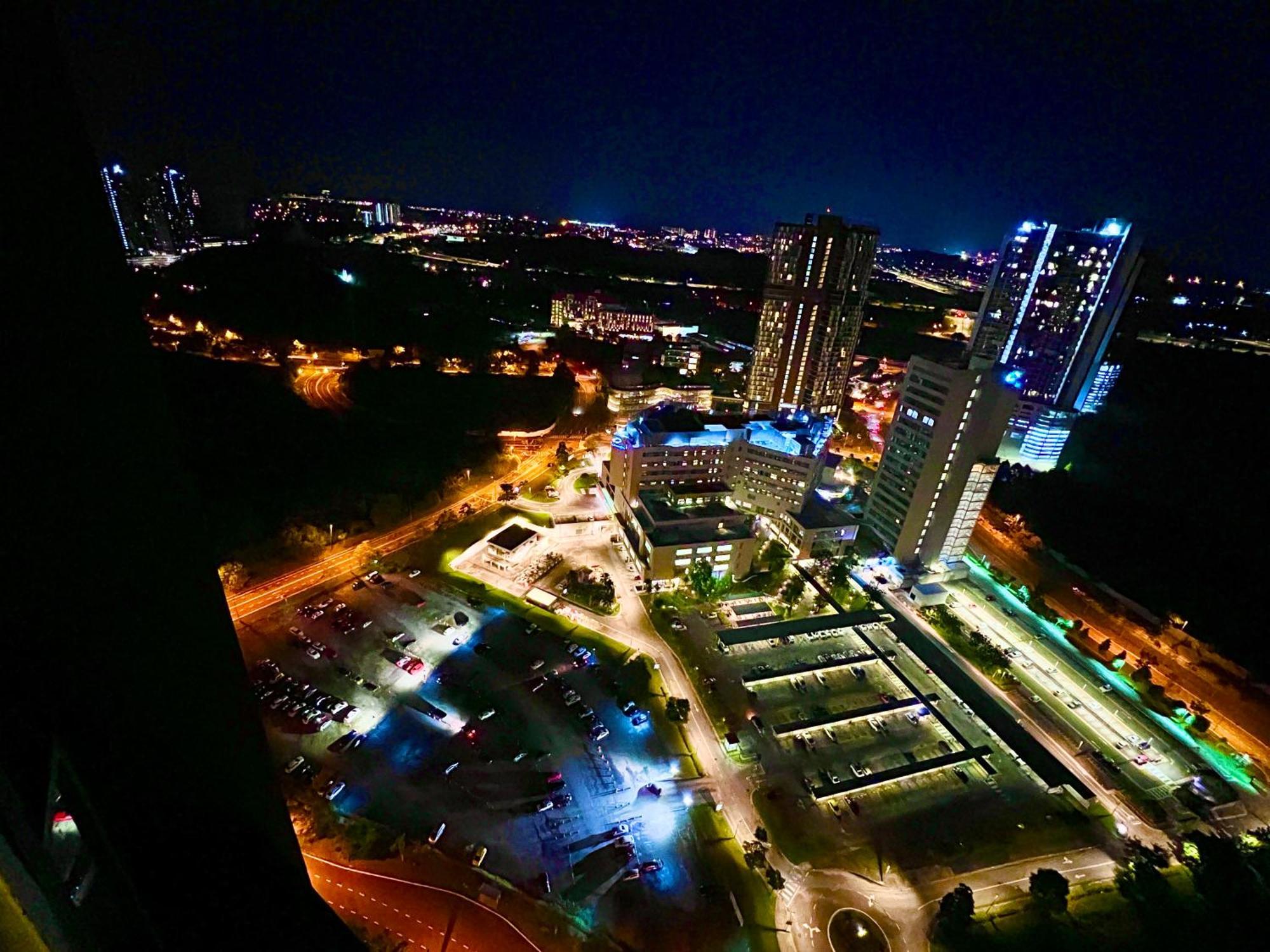 Legoland-Happy Wonder Love Suite-Elysia- Max8Pax-With Garden-Pool View 努沙再也 外观 照片